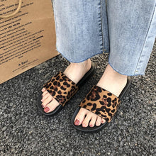 Load image into Gallery viewer, Cute Summer Women Leopard Beach Slippers