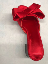 Load image into Gallery viewer, 38/5000 Real silk butterfly-knot slippers women