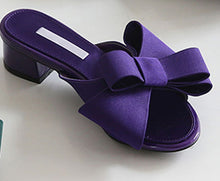 Load image into Gallery viewer, 38/5000 Real silk butterfly-knot slippers women