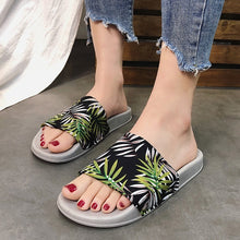 Load image into Gallery viewer, Cute Summer Women Leopard Beach Slippers